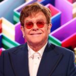 Elton John ringrazia la famiglia per il sostegno mentre riflette sui problemi di salute