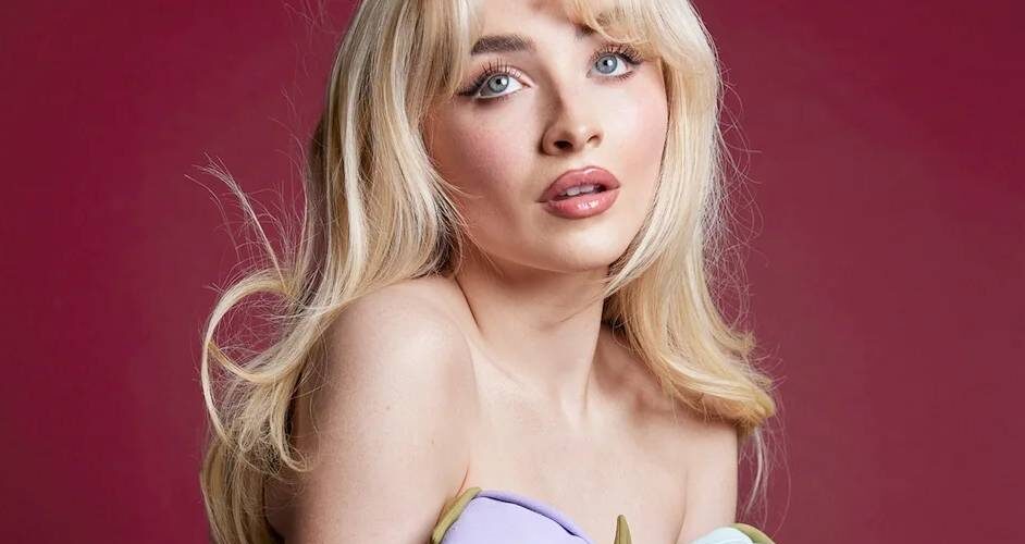 Sabrina Carpenter in vetta alle classifiche UK con Man’s Best Friend e altri due album in Top 10