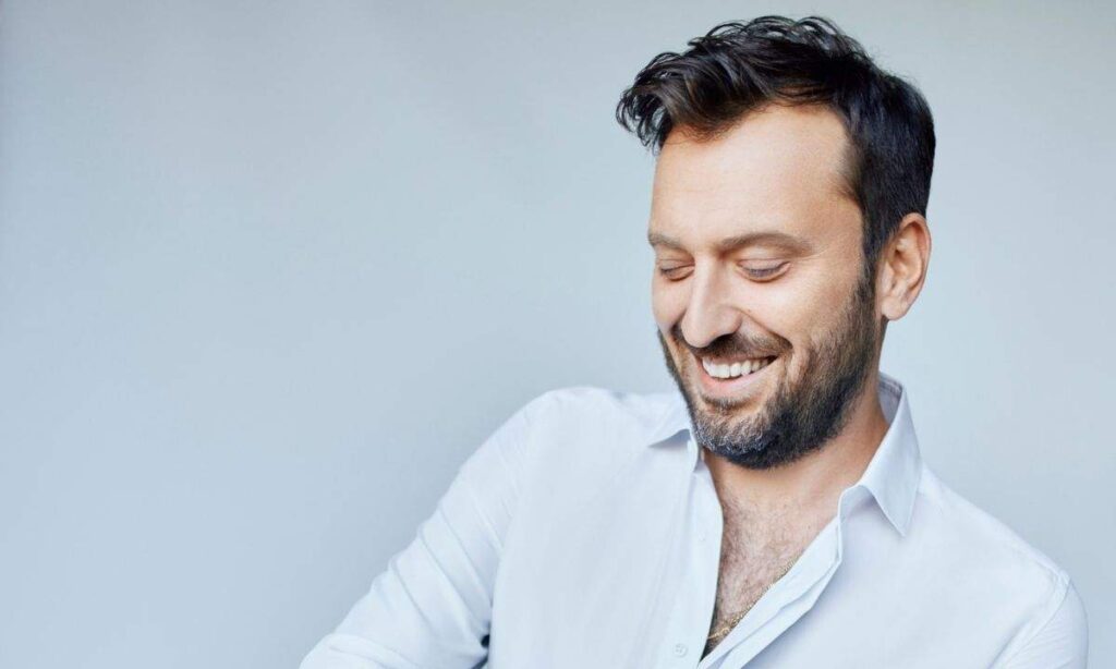 Cesare Cremonini alla Milano Music Week 2025: nuovo album, pop-up store e il ritorno live nel 2026